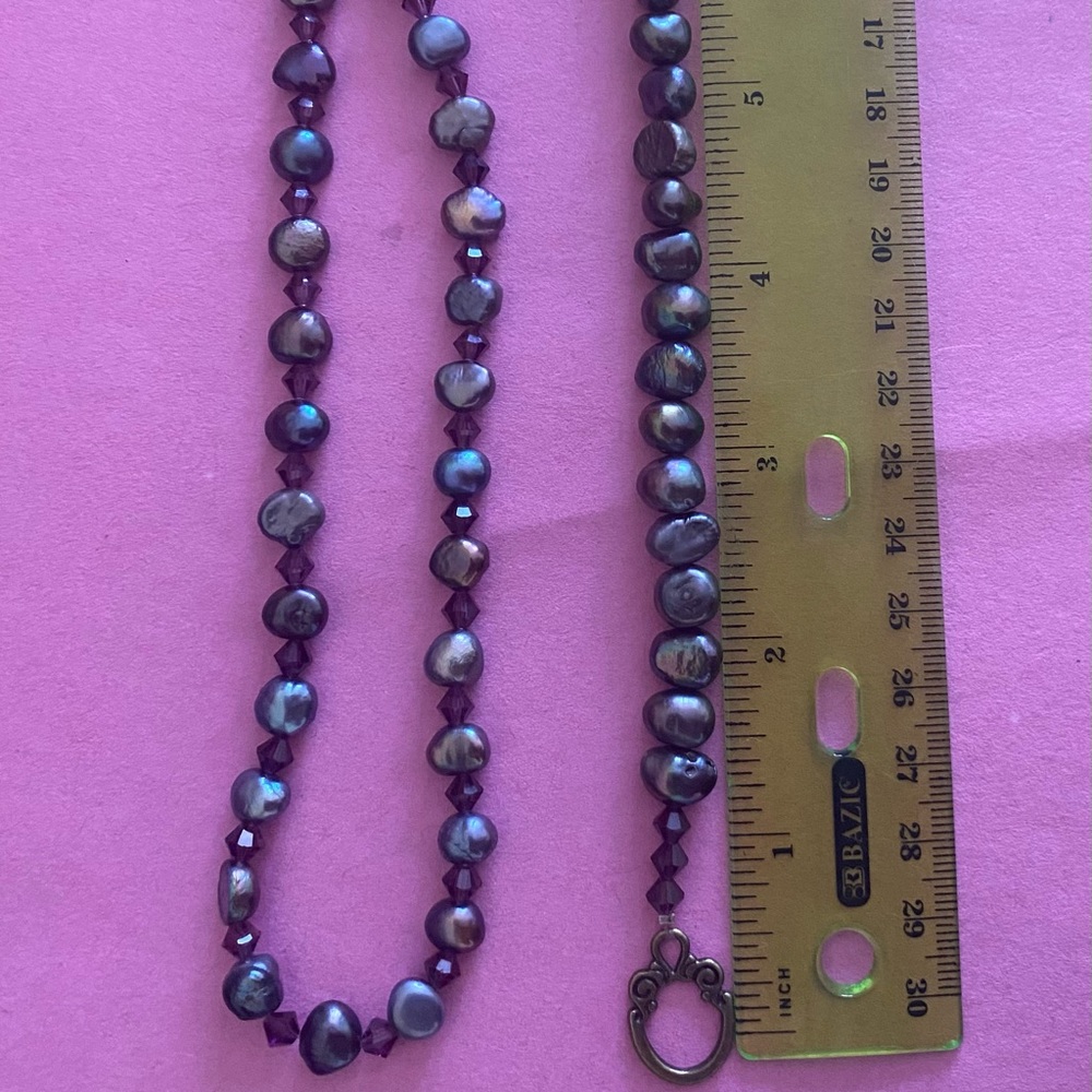 Set of necklace and bracelet
